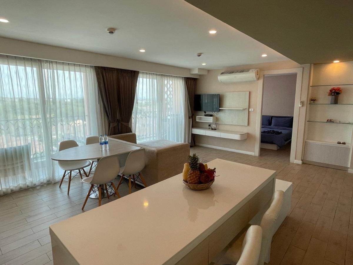 Seven Seas Condo Resort Jomtien Beach Exterior photo
